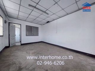 For sale 30 bed apartment in Mueang Samut Prakan, Samut Prakan
