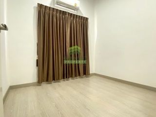 For sale 3 bed townhouse in Mueang Pathum Thani, Pathum Thani