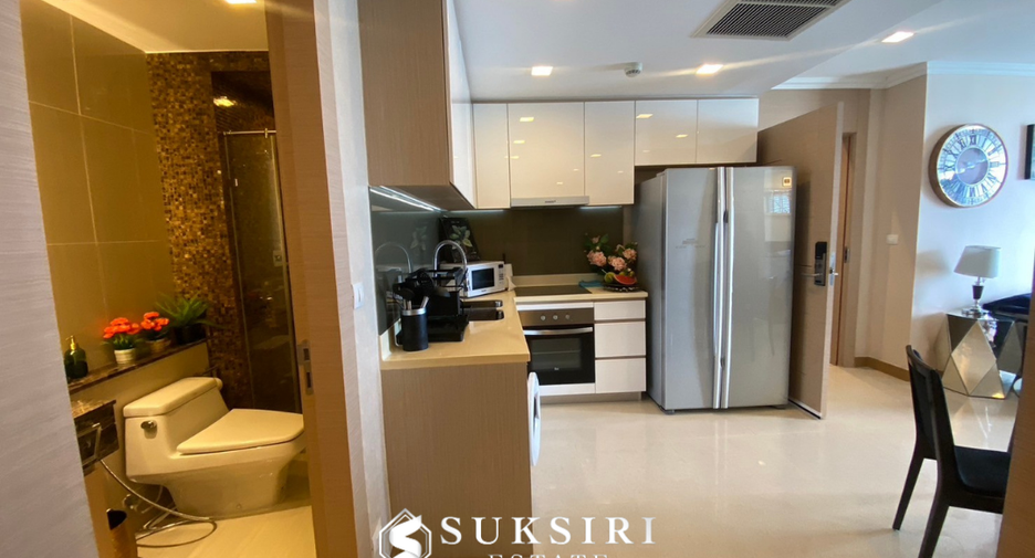 For rent 2 bedrooms condo in North Pattaya, Pattaya