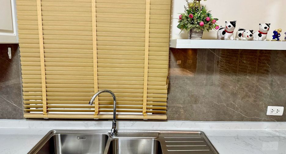For sale 3 bedrooms house in Mueang Nonthaburi, Nonthaburi