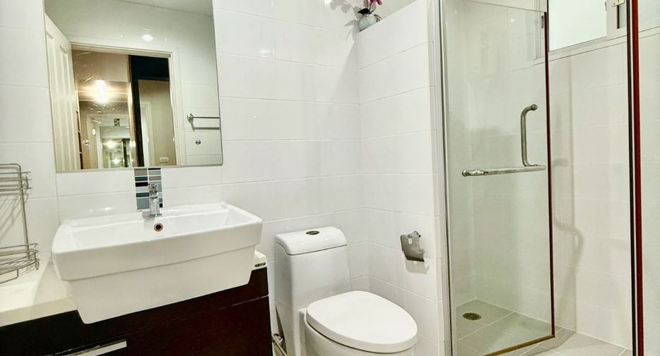 For sale 3 bedrooms house in Mueang Nonthaburi, Nonthaburi