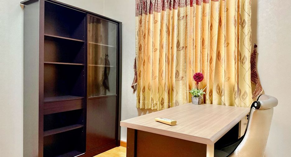 For sale 3 bedrooms house in Mueang Nonthaburi, Nonthaburi