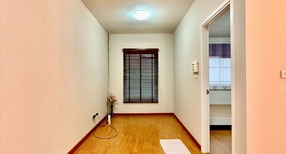 For sale 3 bedrooms house in Mueang Nonthaburi, Nonthaburi