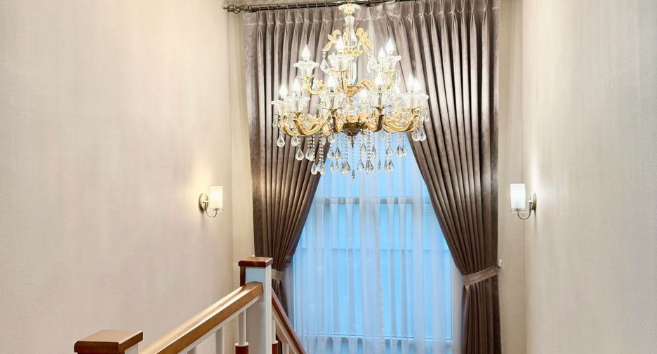 For sale 3 bedrooms house in Mueang Nonthaburi, Nonthaburi