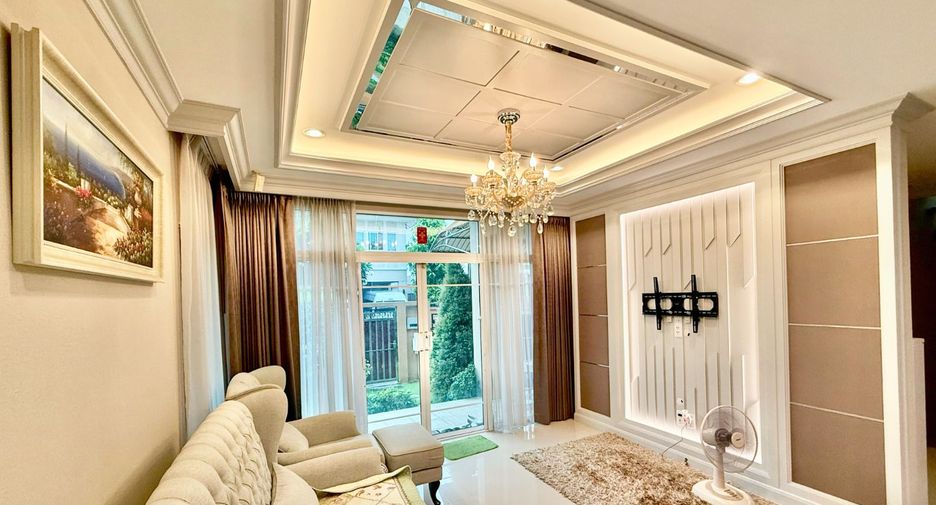 For sale 3 bedrooms house in Mueang Nonthaburi, Nonthaburi