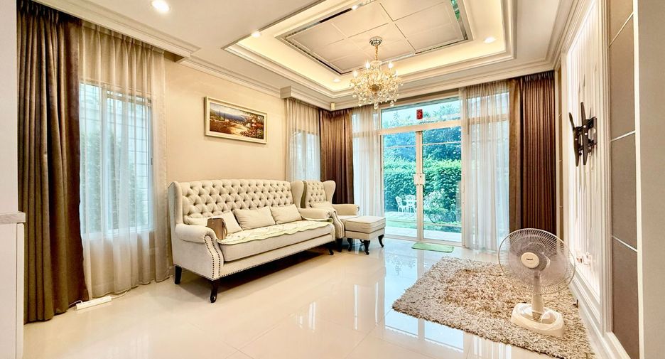For sale 3 bedrooms house in Mueang Nonthaburi, Nonthaburi