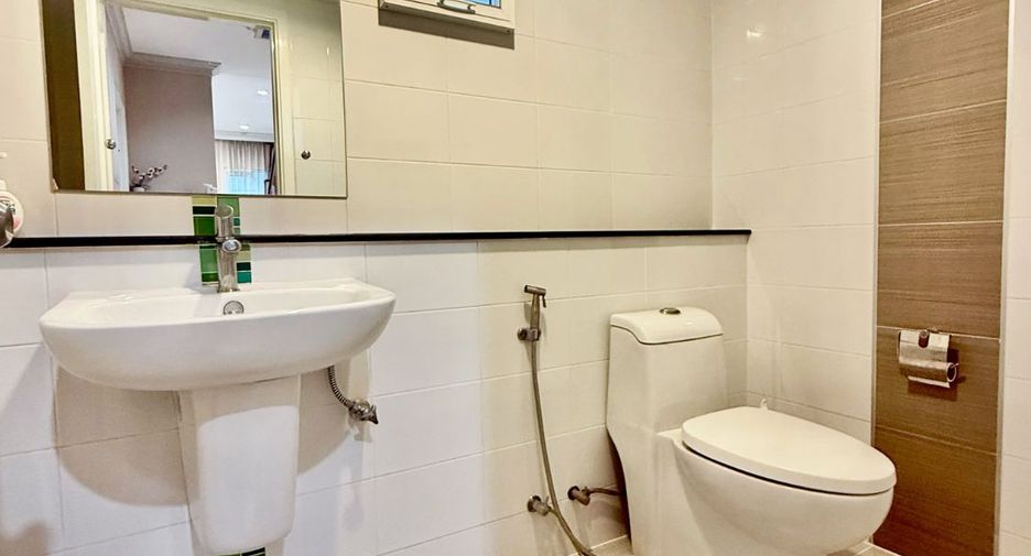 For sale 3 bedrooms house in Mueang Nonthaburi, Nonthaburi