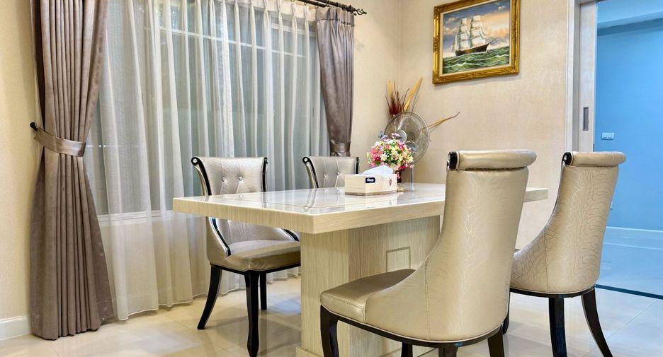 For sale 3 bedrooms house in Mueang Nonthaburi, Nonthaburi