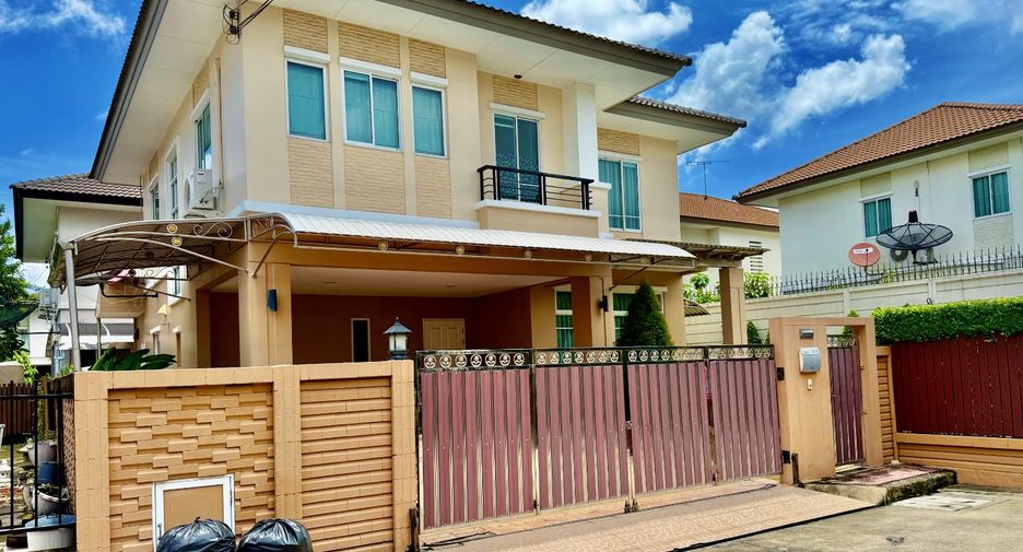 For sale 3 bedrooms house in Mueang Nonthaburi, Nonthaburi