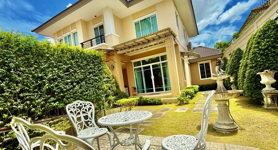 For sale 3 bedrooms house in Mueang Nonthaburi, Nonthaburi