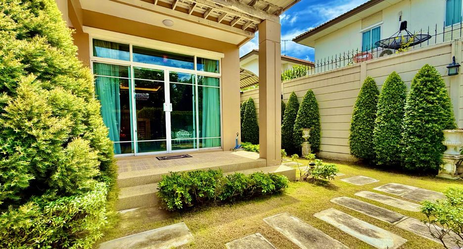 For sale 3 bedrooms house in Mueang Nonthaburi, Nonthaburi