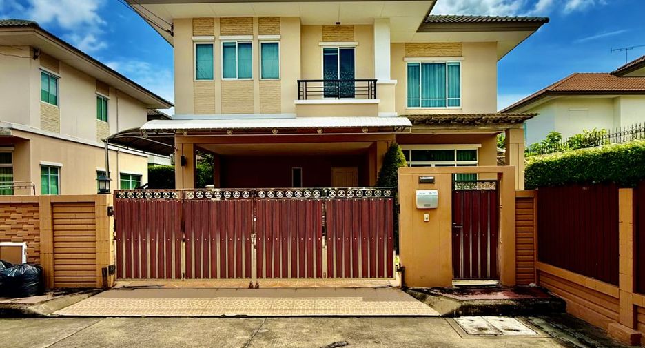 For sale 3 bedrooms house in Mueang Nonthaburi, Nonthaburi