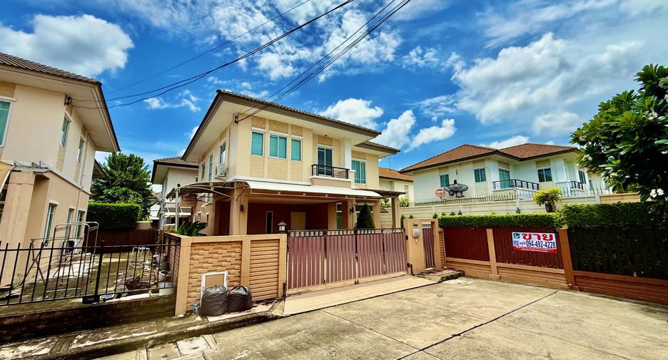 For sale 3 bedrooms house in Mueang Nonthaburi, Nonthaburi