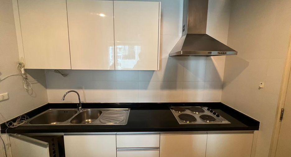 For rent 2 ベッドルーム condo in Khlong Toei, Bangkok