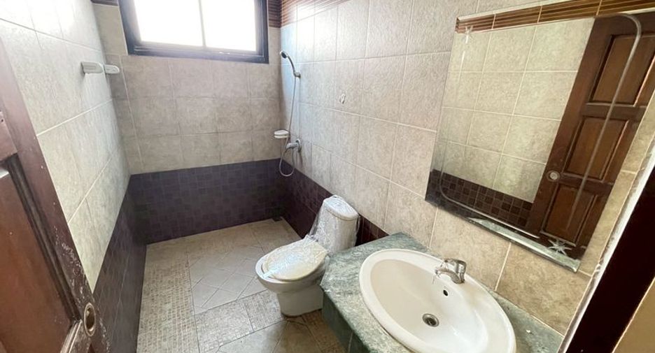 For sale 3 bedrooms house in Mueang Chon Buri, Chonburi