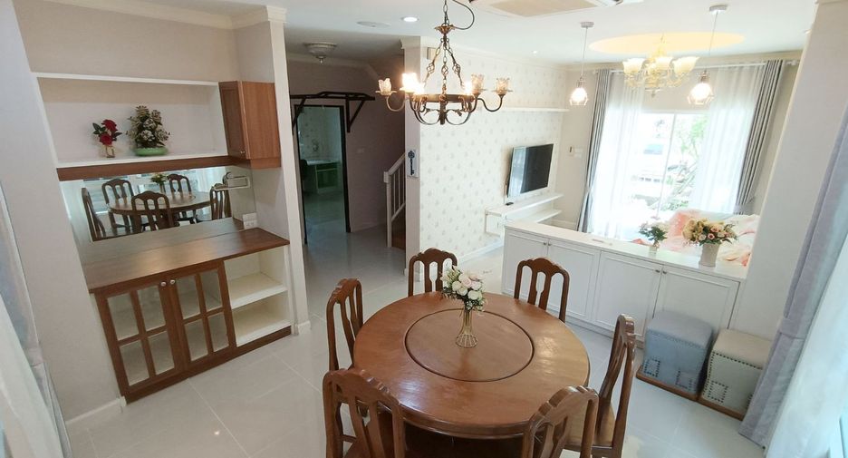 For rent 3 ベッドルーム house in Saraphi, Chiang Mai