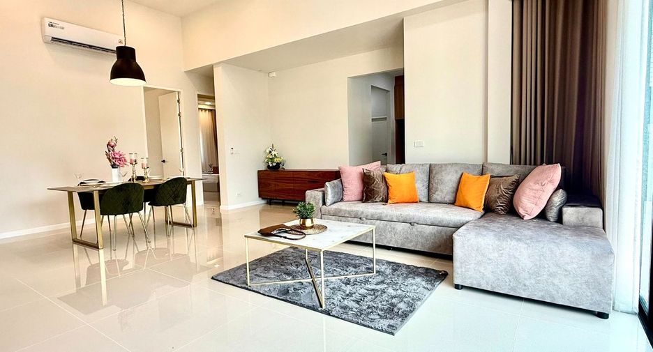 For sale 4 bedrooms house in Bang Lamung, Chonburi