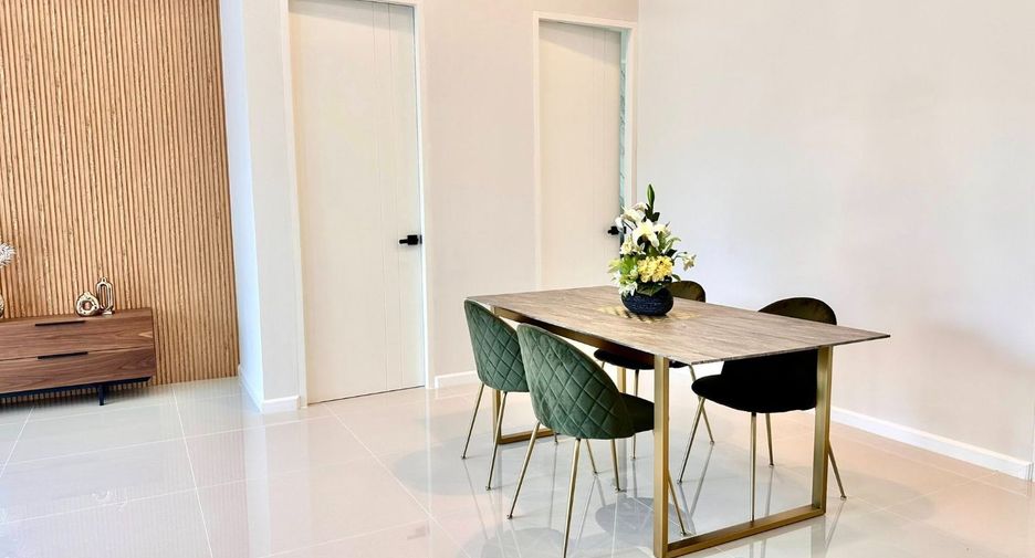 For sale 4 bedrooms house in Bang Lamung, Chonburi