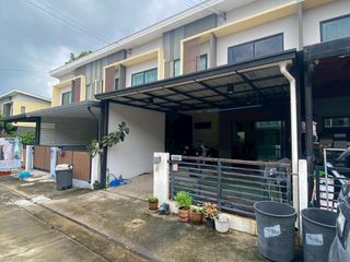 For sale 3 bed townhouse in Don Mueang, Bangkok