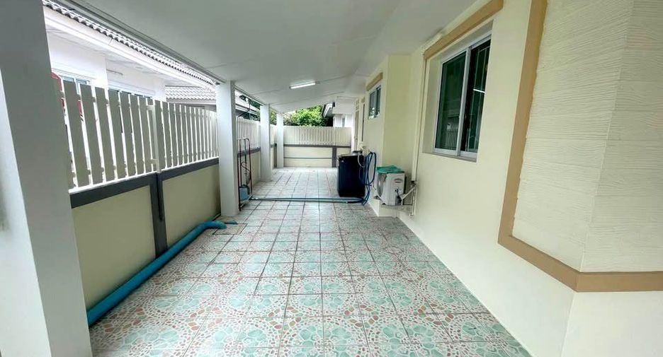 For rent 2 bedrooms house in Mueang Chiang Mai, Chiang Mai