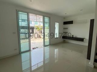 For rent 4 bed condo in Khlong Sam Wa, Bangkok
