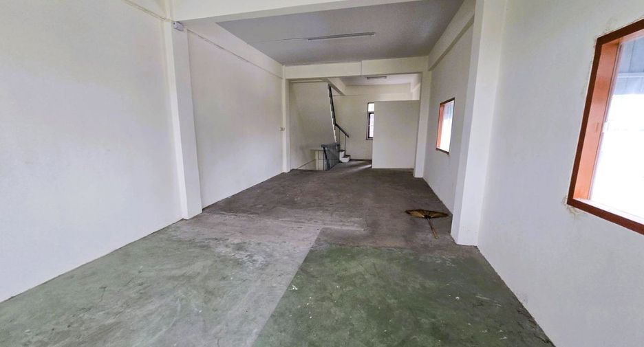 For sale retail Space in Phasi Charoen, Bangkok