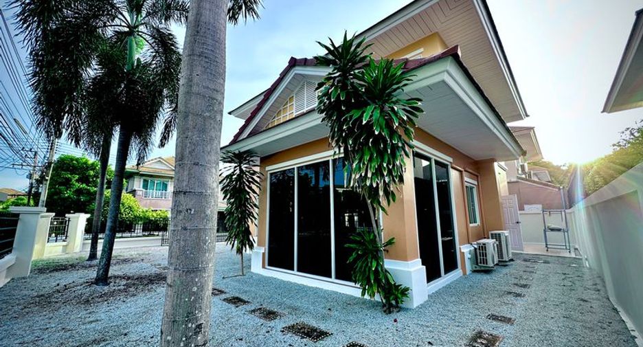For rent and for sale 3 bedrooms house in Si Racha, Chonburi