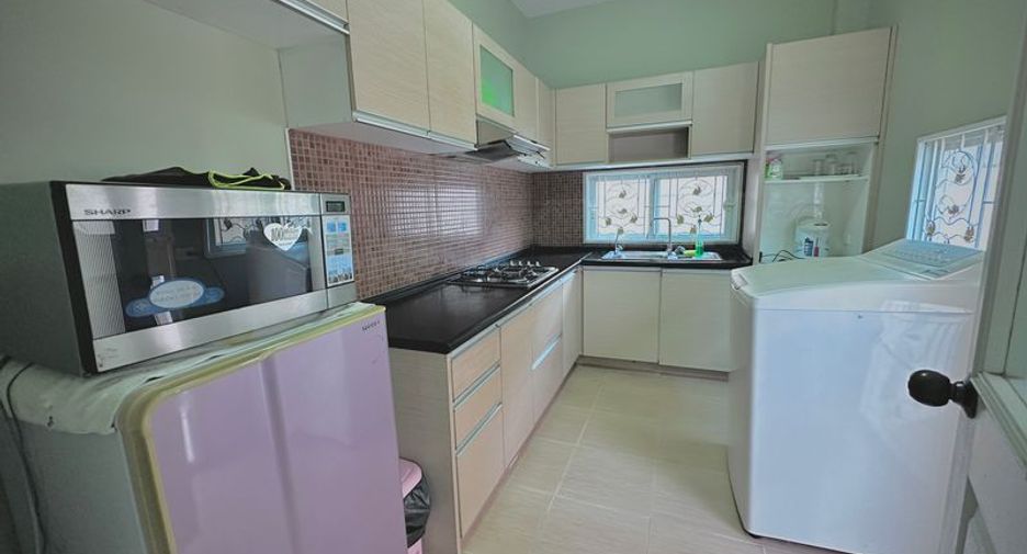 For rent and for sale 3 bedrooms house in Si Racha, Chonburi