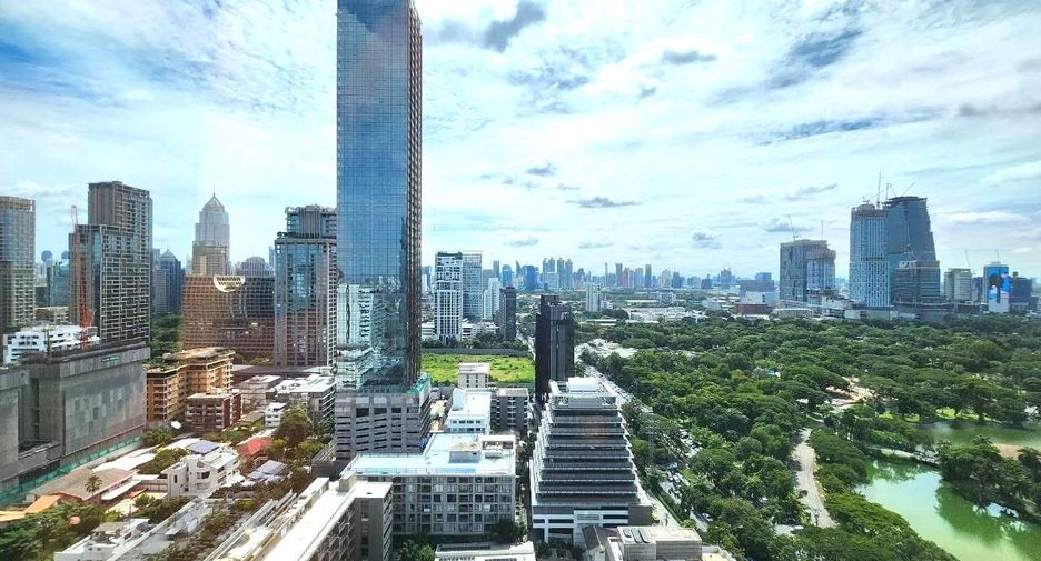 For rent 5 bedrooms condo in Pathum Wan, Bangkok