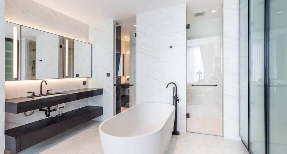 For rent and for sale 1 bed condo in Sathon, Bangkok