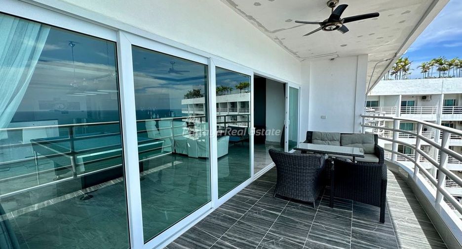 For sale 3 bedrooms condo in Bang Lamung, Chonburi