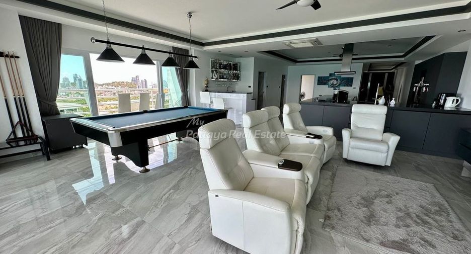 For sale 3 bedrooms condo in Bang Lamung, Chonburi