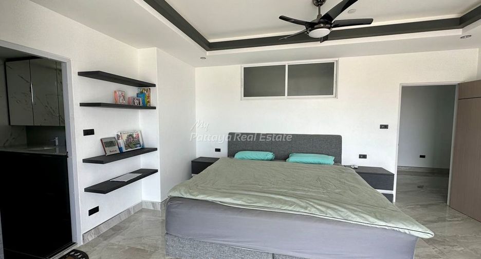 For sale 3 bedrooms condo in Bang Lamung, Chonburi