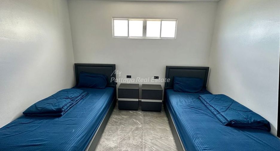 For sale 3 bedrooms condo in Bang Lamung, Chonburi