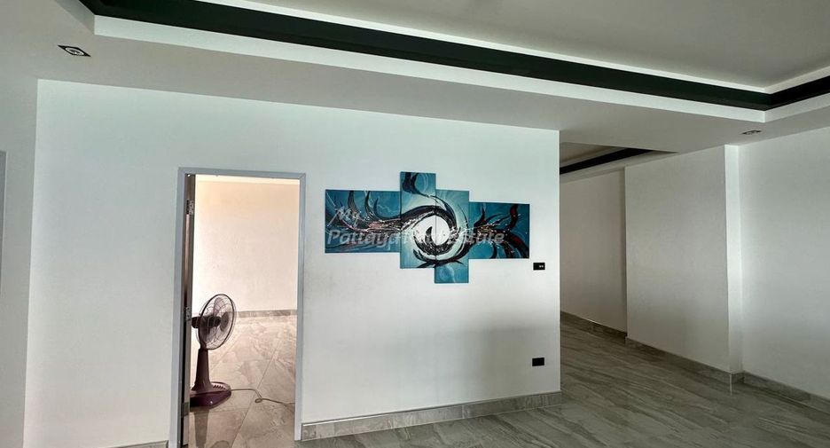 For sale 3 bedrooms condo in Bang Lamung, Chonburi