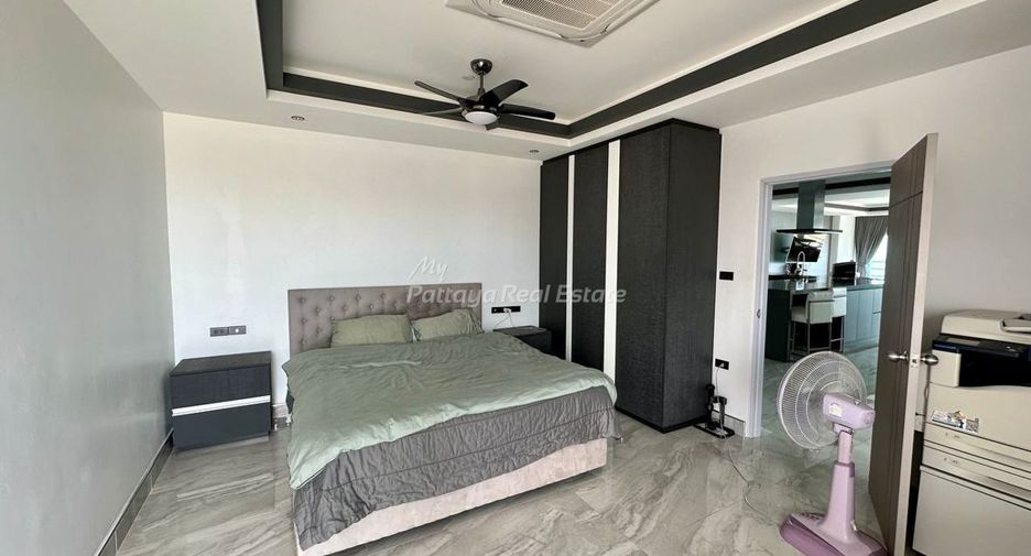 For sale 3 bedrooms condo in Bang Lamung, Chonburi