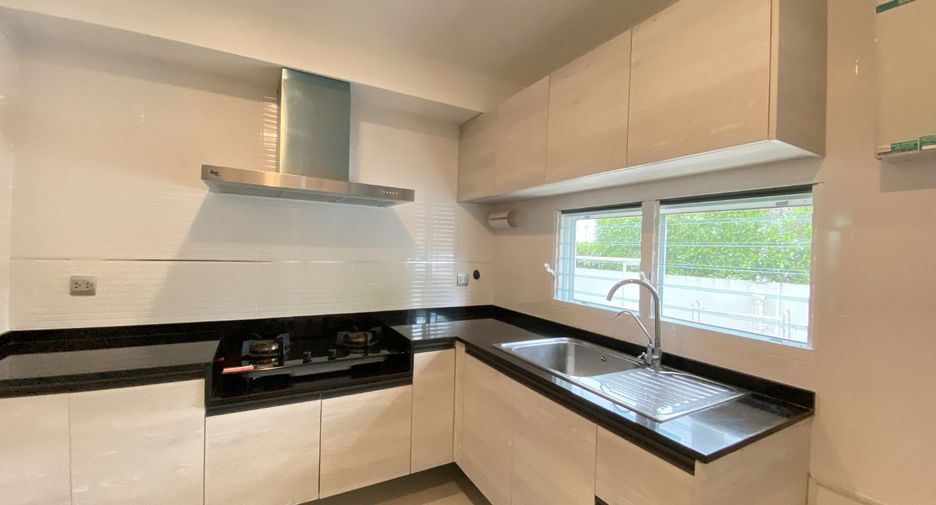 For sale 3 bedrooms house in Prawet, Bangkok