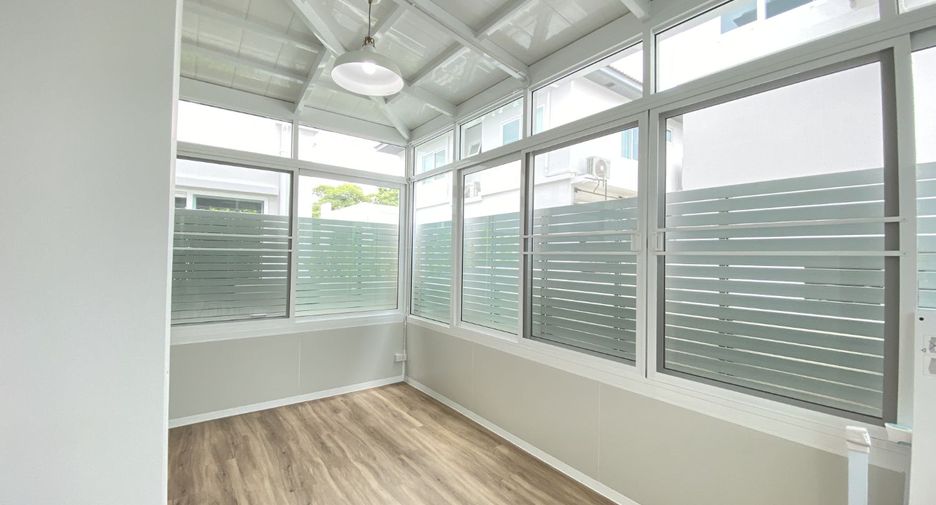 For sale 3 bedrooms house in Prawet, Bangkok