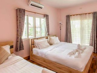 For rent 4 bedrooms house in Mueang Chiang Mai, Chiang Mai