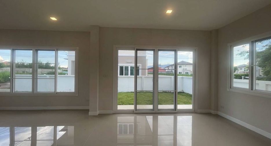 Haus zum Kauf mit 4 Zimmer in San Sai, Chiang Mai