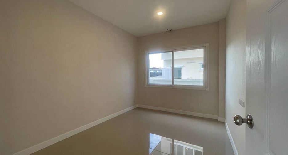 Haus zum Kauf mit 4 Zimmer in San Sai, Chiang Mai