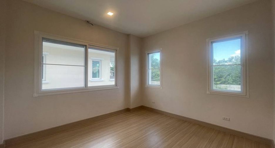 Haus zum Kauf mit 4 Zimmer in San Sai, Chiang Mai