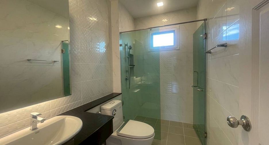 Haus zum Kauf mit 4 Zimmer in San Sai, Chiang Mai