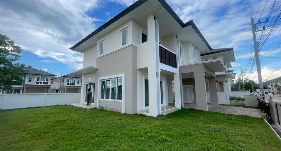 Haus zum Kauf mit 4 Zimmer in San Sai, Chiang Mai