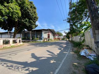 For rent 4 bedrooms retail Space in Mueang Chiang Mai, Chiang Mai