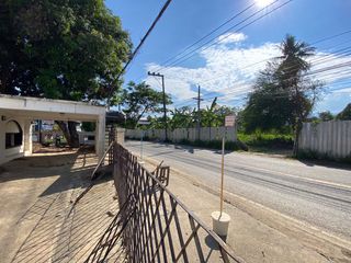 For rent 4 bedrooms retail Space in Mueang Chiang Mai, Chiang Mai