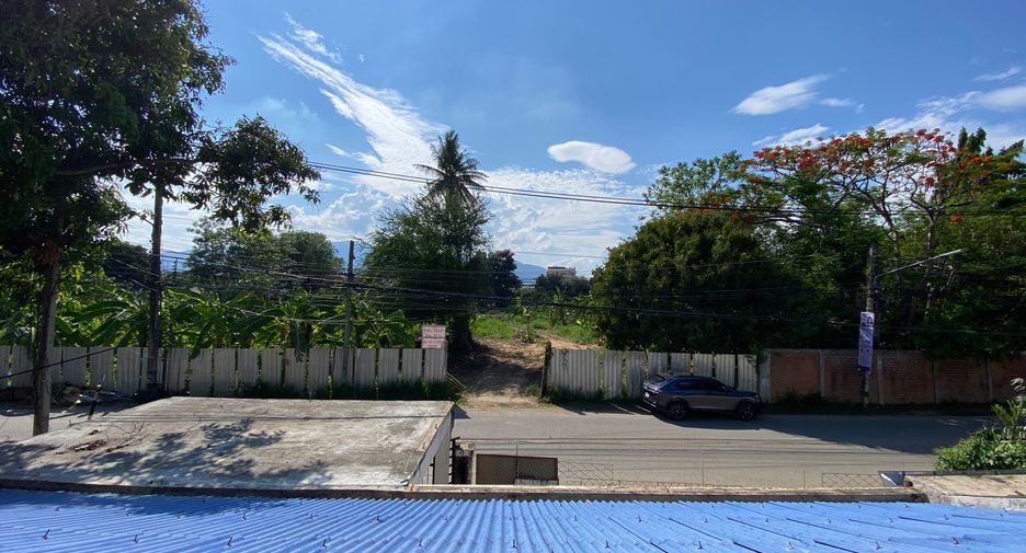 For rent 4 bedrooms retail Space in Mueang Chiang Mai, Chiang Mai