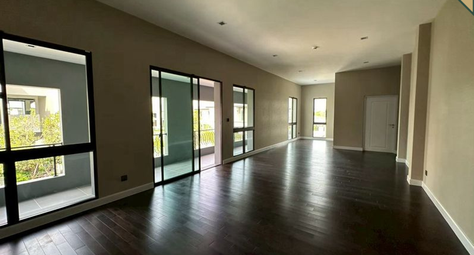 Haus zur Miete und zum Kauf mit 5 Zimmer in Khan Na Yao, Bangkok
