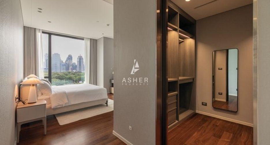 For rent 2 bedrooms condo in Pathum Wan, Bangkok