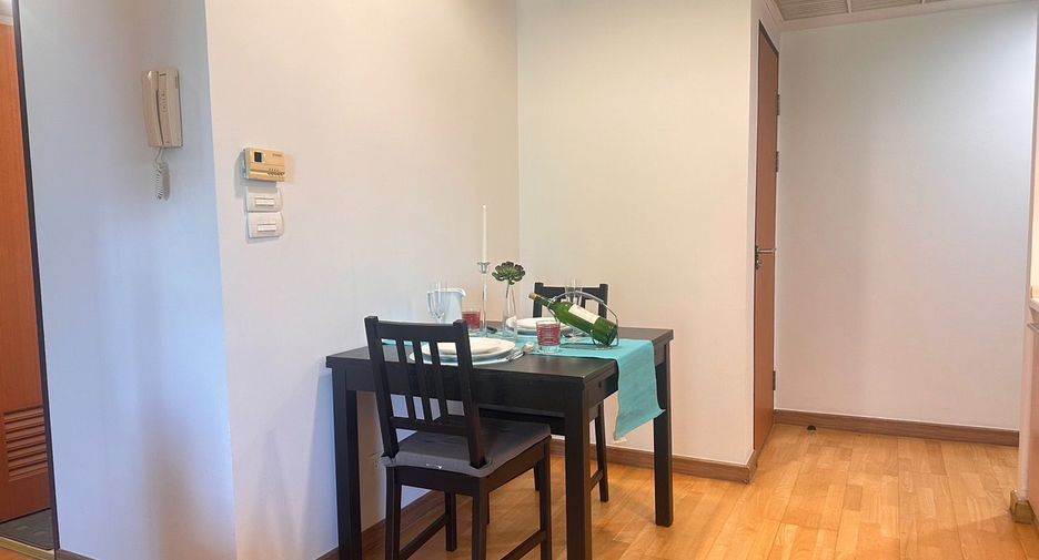 Wohnung zur Miete mit 2 Zimmer in Phra Khanong, Bangkok